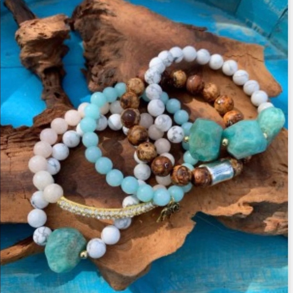 Beaded bracelet set natural stones